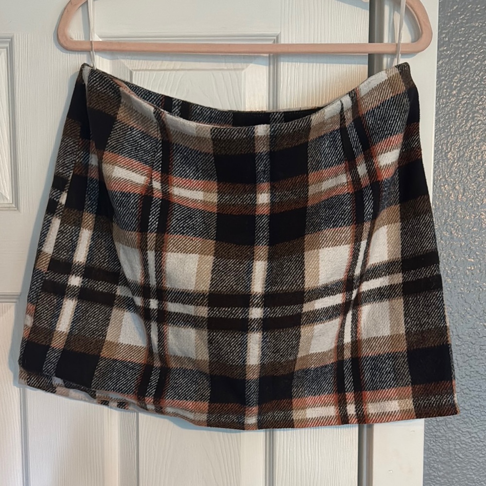 Black and White Pencil Mini Skirt for Work